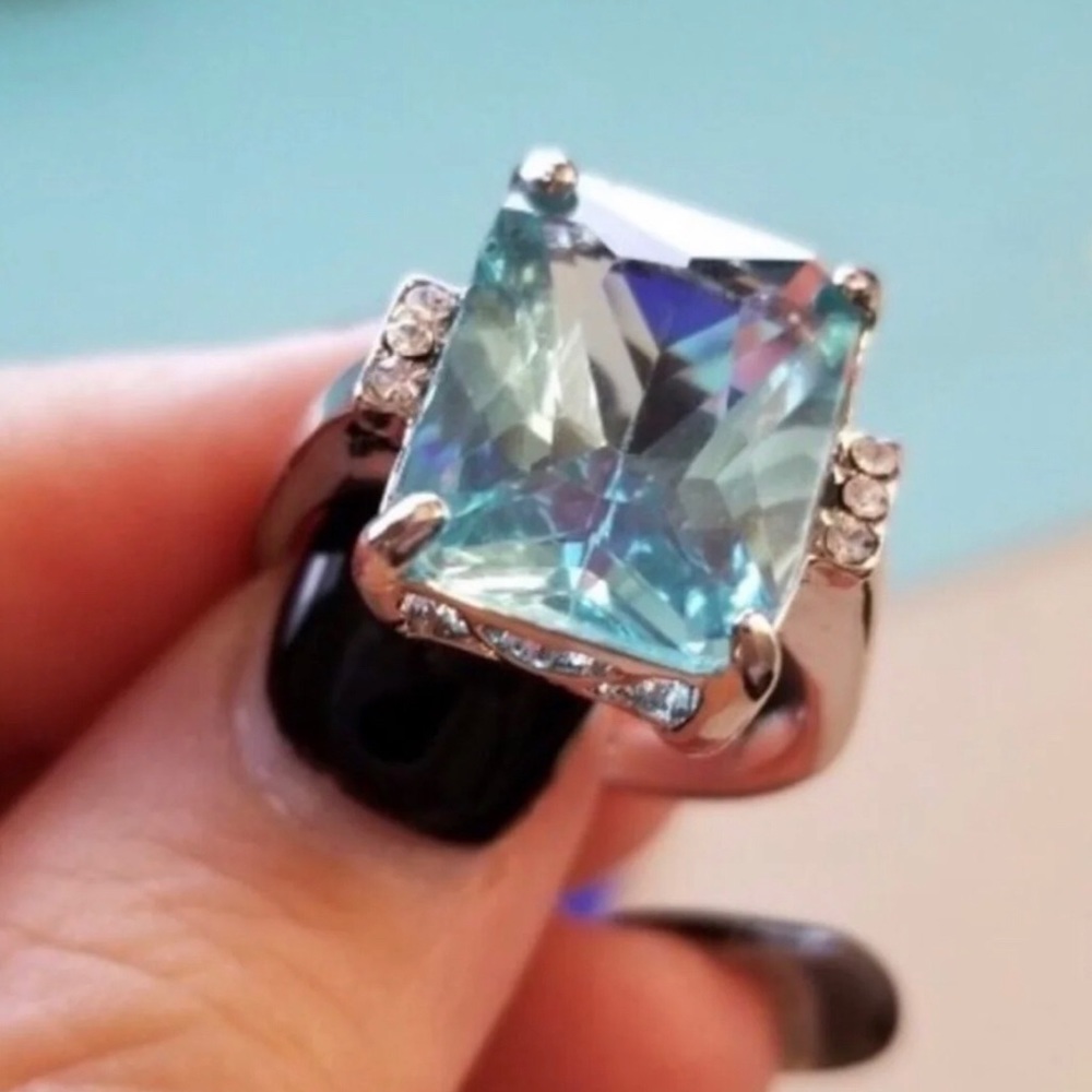 Size 7 925 Stamped SS & Aquamarine Ring